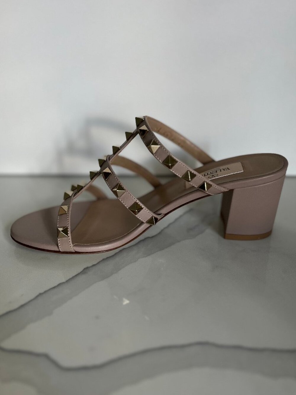 Valentino Garavani Rockstud Leather Slide Sandal 60mm, Poudre sz 36 - Authentic - Picture 6 of 15